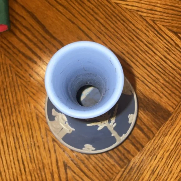 Wedgwood Blue Jasperware 7.5 " Vase - Picture 8 of 8